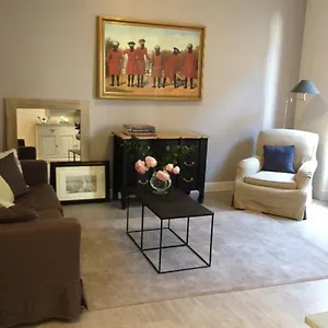 https://appartement-cherche-midi.fr-paris.fr